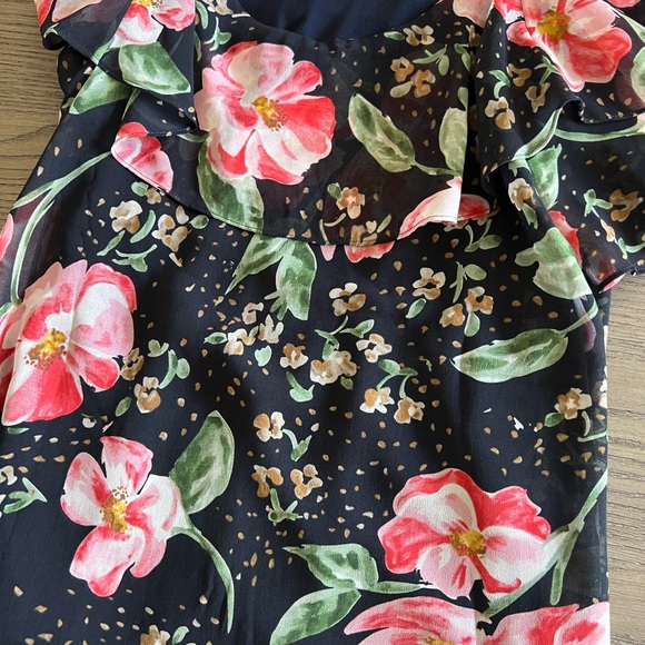 CAbi cold shoulder blouse- XS - Picture 7 of 7